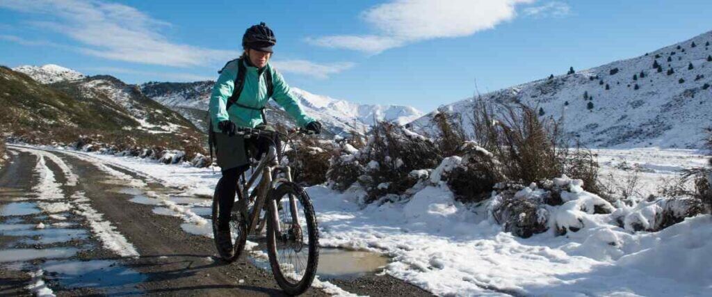Biking in Winter: 12 Tips to Improve Your Winter Cycling Experience